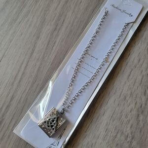 Final Price✅️ Silver Tone Locker Pendant Necklace